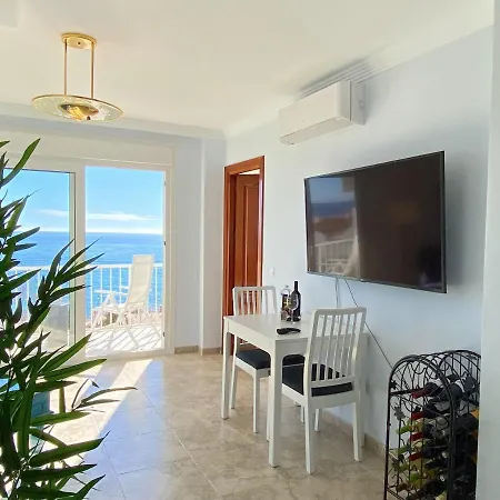 Delfin 3º3 Seaview Casasol ネルハ
