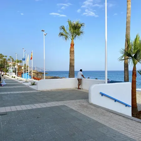 Delfin 3º3 Seaview Casasol شقة *